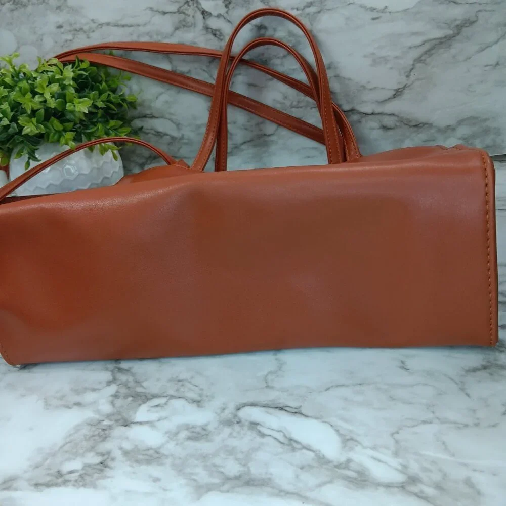 Telfar Medium Shopping Bag- Tan - Picture 4 of 10